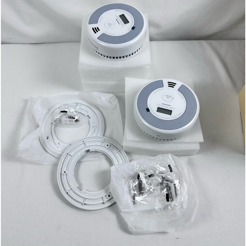 X-Sense Wireless Interconnected Combo Smoke/CO2 Detector 2-pack 10 yr Battery